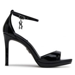 Szpilki Steve Madden. Czarne szpilki Steve Madden, bez wzorów, bez obcasa, na szpilce, bez zapięcia. Za 439.99 zł.