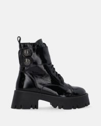 CZARNE WORKERY ZE SKÓRY LAKIEROWANEJ 45406 NAPL NERO. Czarne botki Venezia, bez wzorów, ze skóry, bez obcasa, bez zapięcia. Za 289.00 zł.