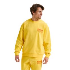 Bluza DIADORA SWEATSHIRT CREW MANIFESTO XXL. Żółte bluzy Diadora, s, bez wzorów, z bawełny, bez ramiączek, bez kaptura. Za 129.99 zł.