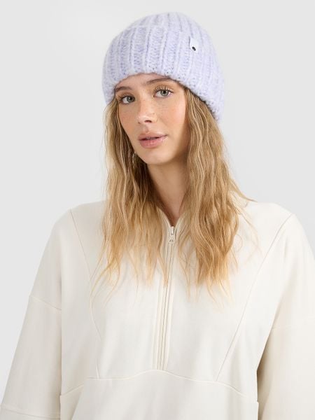 4F Czapka zimowa damska - fioletowa Uniwersalny. Fioletowe czapki zimowe 4f, bez wzorów, klasyczne. Za 79.99 zł.