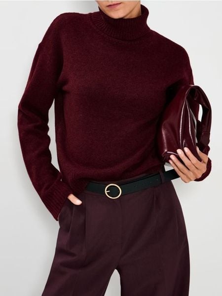 Sweter ze stójką - bordowy. Czerwone swetry Sinsay, l, bez wzorów, bez ramiączek. Za 49.99 zł.
