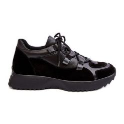 Skórzane Buty Sportowe Damskie M01/2 Zazoo Czarne. Czarne buty treningowe bez wzorów, ze skóry, bez zapięcia. Za 508.41 zł.