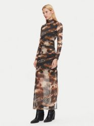 Gestuz Sukienka codzienna Behka 10909458 Brązowy Slim Fit. Brązowe sukienki Gestuz, na co dzień, l, bez wzorów, z syntetyku, bez kołnierzyka, bez ramiączek, proste. Za 379.99 zł.