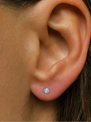 Les Petites Précieuses Srebrne kolczyki-wkrętki z topazem rozmiar: onesize. Niebieskie kolczyki Les Petites Précieuses, z topazem, srebrne. Za 122.45 zł.