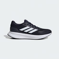 Buty do biegania adidas Runfalcon 5. Białe buty do biegania adidas, bez wzorów, z materiału, bez zapięcia, do biegania. Za 252.70 zł.