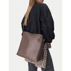 Torebka G-Star Raw. Szare torebki klasyczne G-Star Raw, bez wzorów, klasyczne, bez dodatków. Za 229.99 zł.