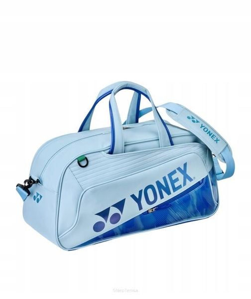Torba tenisowa Yonex Expert Boston Bag. Niebieskie torby sportowe YONEX, bez wzorów, z materiału, na ramię. Za 639.00 zł.
