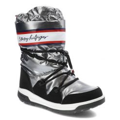Srebrne Śniegowce Tommy Hilfiger Damskie Buty. Szare botki Tommy Hilfiger, z aplikacjami, ze skóry ekologicznej, bez obcasa, na obcasie, bez zapięcia. Za 439.00 zł.