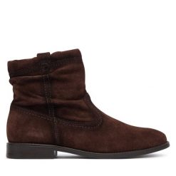 Botki Tamaris. Brązowe botki Tamaris, bez wzorów, bez obcasa, na płaskiej podeszwie, bez zapięcia. Za 404.99 zł.