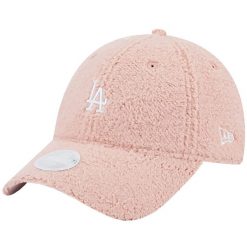 Czapka z daszkiem damska New Era Wmns 9FORTY Teddy Los Angeles Dodgers Cap. Czerwone czapki z daszkiem New Era, bez wzorów, z poliesteru, sportowe. Za 139.99 zł.