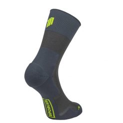 MARATHON GREY - SKARPETKI DO BIEGANIA. Szare skarpetki SPORCKS, bez wzorów, z materiału. Za 160.00 zł.