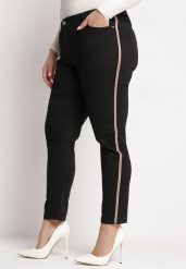 Czarne Spodnie Regular z Cienkim Lapse z Cyrkoniami Helxia. Czarne jeansy Born2be, l, z aplikacjami, z jeansu, eleganckie. Za 69.99 zł.