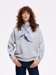 Bluza z chustą - jasnoszary. Szare bluzy Reserved, l, bez wzorów, z bawełny, bez ramiączek, bez kaptura. Za 129.99 zł.
