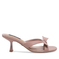 Klapki Nine West. Czerwone klapki Nine West, bez wzorów, bez obcasa, bez zapięcia. Za 229.99 zł.