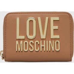 Love Moschino portfel damski kolor brązowy. Brązowe portfele Love Moschino, bez wzorów. Za 419.99 zł.