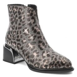 Botki damskie S. Barski, na klocku skórzane licowe z noskiem w szpic w panterkę i na zamek, czarne-złote, CR52-622. Żółte botki S.BARSKI, bez wzorów, bez obcasa, bez zapięcia. Za 259.00 zł.