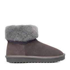 Śniegowce DeeZee. Szare śniegowce DeeZee, bez wzorów, bez zapięcia. Za 209.99 zł.
