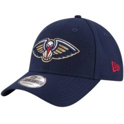 Czapka z daszkiem New Era NBA New Orleans Pelicans. Białe czapki z daszkiem New Era, bez wzorów, z materiału. Za 167.50 zł.