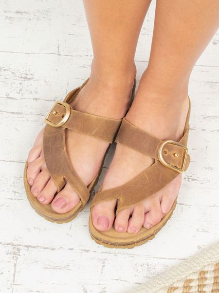 Billowy Skórzane japonki w kolorze brązowym rozmiar: 36. Brązowe japonki Billowy, bez wzorów, klasyczne. Za 126.75 zł.