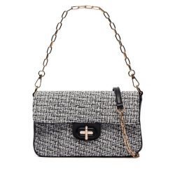 Torebka Call It Spring. Czarne torebki klasyczne Call it Spring, bez wzorów, klasyczne, bez dodatków. Za 139.99 zł.
