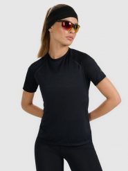 4F Koszulka do biegania regular szybkoschnąca damska - czarna M. Czarne t-shirty sportowe 4f, m, bez wzorów, z materiału, bez ramiączek, do biegania. Za 119.99 zł.