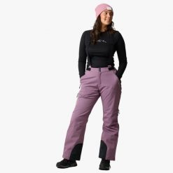 Spodnie narciarskie damskie wodoodporne wiatroszczelne oddychające Cervinia II. Fioletowe spodnie narciarskie SWEDEMOUNT, bez wzorów, narciarskie. W wyprzedaży za 447.00 zł.