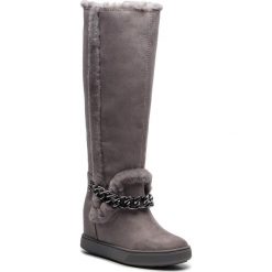 Kozaki GUESS - FLFSH4 ESU11 DGREY. Szare kozaki Guess, z materiału. Za 739.00 zł.