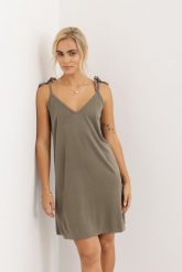 SUKIENKA KELLY KHAKI M - Flawless. Brązowe sukienki Flawless, do pracy, m, bez wzorów, biznesowe, bez kołnierzyka, bez ramiączek, mini, koszulowe. Za 125.00 zł.