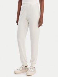 Guess Spodnie dresowe O6GB01 KCQP2 Écru Regular Fit. Spodnie dresowe Guess, z aplikacjami, z dresówki. Za 209.99 zł.