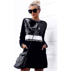 Sukienka SHARON. Czarne sukienki Sukienka SHARON, l, bez wzorów, bez kołnierzyka, bez ramiączek. W wyprzedaży za 79.00 zł.