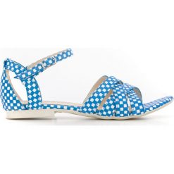 Sandały na miękkiej podeszwie - skóra naturalna - model 370 - kolor niebieska szachownica (40). Niebieskie sandały Zapato, bez wzorów, z jeansu, boho, bez obcasa, na płaskiej podeszwie, bez zapięcia. W wyprzedaży za 269.10 zł.