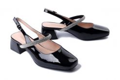 ARTIKER RELAKS 56C1206 czarny, czółenka damskie. Czarne czółenka Artiker Relaks, na lato, bez wzorów, bez obcasa, na obcasie, bez zapięcia. Za 274.90 zł.