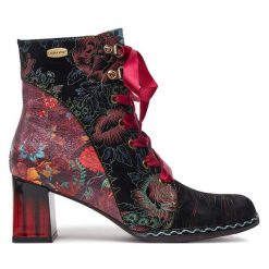 Botki Laura Vita. Czerwone botki LAURA VITA, bez wzorów, bez obcasa, na słupku, bez zapięcia. Za 369.99 zł.