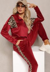 Bordowy Komplet Dresowy z Weluru z Krótką Bluzą i Spodniami Joggerami z Panterkowym Wzorem Limitta. Czerwone bluzy Renee, m, bez wzorów, z dresówki, bez ramiączek, bez kaptura. W wyprzedaży za 63.99 zł.