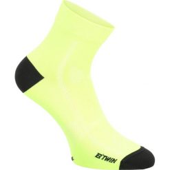 Skarpetki rowerowe Van Rysel 500. Skarpetki VAN RYSEL, bez wzorów, z dzianiny. Za 19.99 zł.