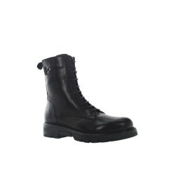 Trapery damskie LUMBERJACK MELANY. Czarne traperki Lumberjack, bez wzorów, bez obcasa, bez zapięcia. Za 369.99 zł.