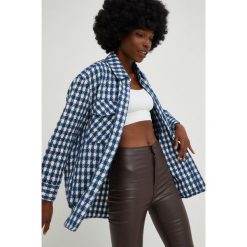 Answear Lab koszula bawełniana damska relaxed. Niebieskie koszule Answear Lab, l, bez wzorów, z bawełny, bez kołnierzyka, bez ramiączek. Za 249.99 zł.