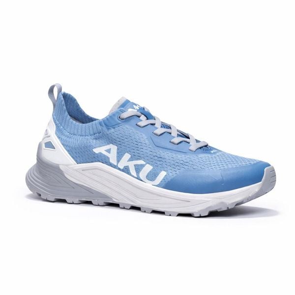 Buty trekkingowe damskie Aku Aira. Niebieskie buty trekkingowe Aku, bez wzorów, z materiału, bez zapięcia, trekkingowe. Za 289.00 zł.
