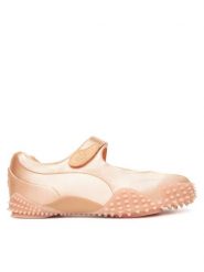 Puma Półbuty Mostro Fey 401063 01 Różowy. Czerwone półbuty wsuwane Puma, bez wzorów, z materiału, bez obcasa, na płaskiej podeszwie. Za 399.99 zł.