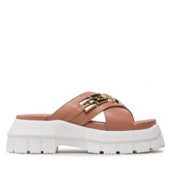 Klapki Pollini. Czerwone klapki Pollini, bez wzorów, bez obcasa, bez zapięcia. Za 1,489.00 zł.
