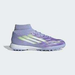 Buty piłkarskie F50 Sparkfusion League Turf. Fioletowe buty treningowe adidas, bez wzorów, z gumy, bez zapięcia, do piłki nożnej. Za 411.25 zł.