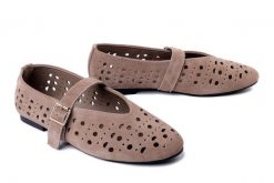 Filippo DP7875/26 BE, baleriny damskie. Brązowe baleriny Filippo, bez wzorów, ze skóry, bez obcasa, bez zapięcia. Za 164.90 zł.