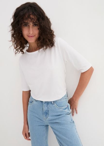 T-shirt z dekoltem w łódkę. Czarne t-shirty sportowe bonprix, bez wzorów, z bawełny, bez ramiączek. Za 37.99 zł.