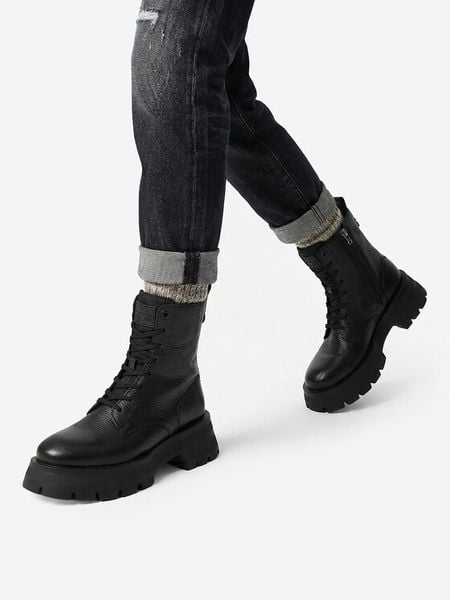 G-Star Raw Trzewiki CEO-WI16-525-02 Czarny. Czarne botki G-Star, bez wzorów, ze skóry, retro, bez obcasa, na słupku, bez zapięcia. Za 379.99 zł.