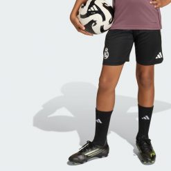 Dziecięce szorty Real Madryt Tiro 25 Competition Training. Czarne szorty adidas, bez wzorów, sportowe. Za 179.00 zł.