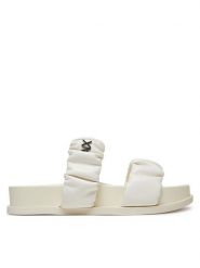 Armani Exchange Klapki XDP062 XV926 00894 Écru. Klapki Armani Exchange, bez wzorów, ze skóry, bez obcasa, bez zapięcia. Za 389.99 zł.