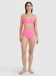 4F Dół od bikini damski - różowy M. Czerwone bikini 4f, bez wzorów, z elastanu, klasyczne. W wyprzedaży za 49.99 zł.