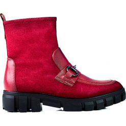 Botki damskie workery Vinceza czerwone. Czerwone botki VINCEZA, bez wzorów, bez obcasa, bez zapięcia. Za 263.53 zł.