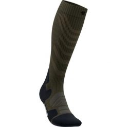 Skarpetki kompresyjne merino Bauerfeind. Zielone skarpetki BAUERFEIND, bez wzorów, z wełny. Za 276.50 zł.