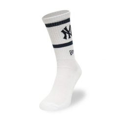 Skarpetki New York Yankees Premium. Białe skarpetki New Era, bez wzorów, z bawełny. Za 129.99 zł.